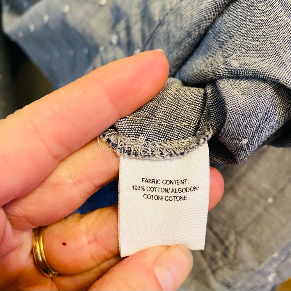 Derek Lam 10 Crosby Grey Swiss Dot Chambray V-Neck Popover Top - Picture 4 of 6